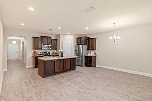 3593 Autumn Woods Dr, Crestview, FL 32539 - Photo 3