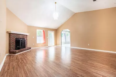 214 Southgate Drive, Crestview, FL 32539 - Photo 3