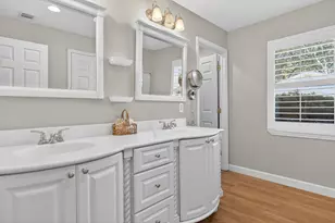 136 NW Robinwood Dr NW, Fort Walton Beach, FL 32548 - Photo 29