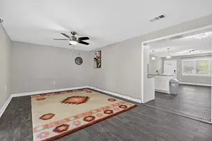 136 NW Robinwood Dr NW, Fort Walton Beach, FL 32548 - Photo 17