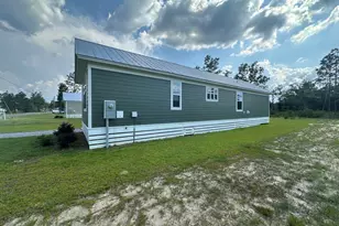 534 N Raphael Road N, Defuniak Springs, FL 32433 - Photo 5