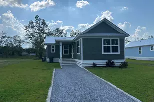 534 N Raphael Road N, Defuniak Springs, FL 32433 - Photo 1