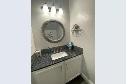 1014 Airport Road #105, Destin, FL 32541 - Photo 11