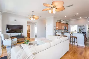 236 Tecumseh Ln, Mary Esther, FL 32569 - Photo 3