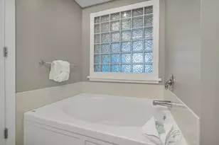 1517 SW Miracle Strip Parkway SW, Fort Walton Beach, FL 32548 - Photo 5