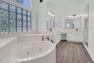 1005 Shalimar Point Dr, Shalimar, FL 32579 - Photo 13