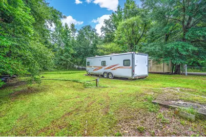 836 Palmer Drive, Caryville, FL 32427 - Photo 13