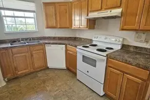 294 Limestone Cir, Crestview, FL 32539 - Photo 5