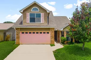 206 Woodland Park Cir, Mary Esther, FL 32569 - Photo 1