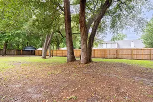 2786 Willow Bend Ct, Crestview, FL 32539 - Photo 31