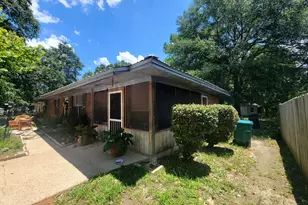 114 Aero Dr, Defuniak Springs, FL 32433 - Photo 3