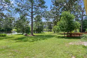 991 Pinewood Dr, Defuniak Springs, FL 32433 - Photo 7