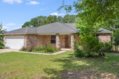 48 S Pleasant Drive S, Defuniak Springs, FL 32435 - Photo 1