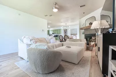 406 Rosewood Avenue, Mary Esther, FL 32569 - Photo 5