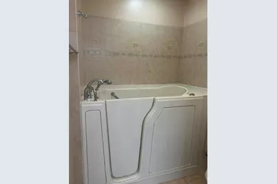 129 Gleneagles Drive, Niceville, FL 32578 - Photo 7