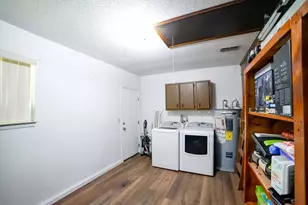 74 8th St, Shalimar, FL 32579 - Photo 13