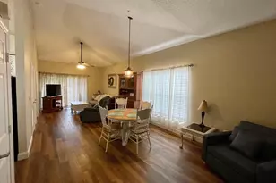 4276 Calinda Ln, Niceville, FL 32578 - Photo 13