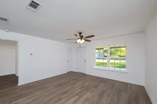 2364 Susan Dr, Crestview, FL 32536 - Photo 11