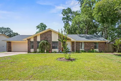 1016 Darlington Oak Drive, Niceville, FL 32578 - Photo 1