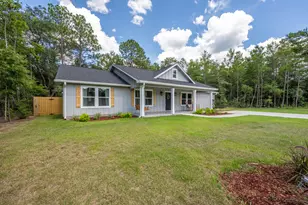172 Frazier Rd, Defuniak Springs, FL 32433 - Photo 1
