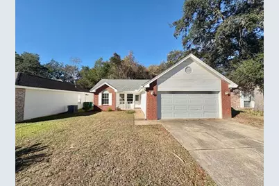 132 Wright Circle, Niceville, FL 32578 - Photo 1