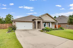 340 Merlin Ct, Crestview, FL 32539 - Photo 3