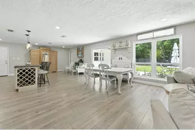 1401 Hickory Street, Niceville, FL 32578 - Photo 11