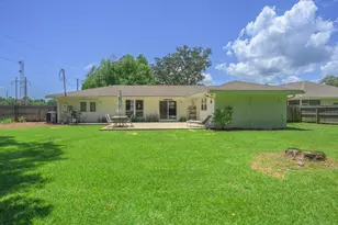 1401 Hickory St, Niceville, FL 32578 - Photo 47