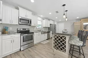 1401 Hickory St, Niceville, FL 32578 - Photo 17