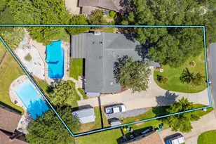 10 Lake Lorraine Cir, Shalimar, FL 32579 - Photo 13