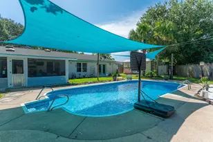 10 Lake Lorraine Cir, Shalimar, FL 32579 - Photo 15