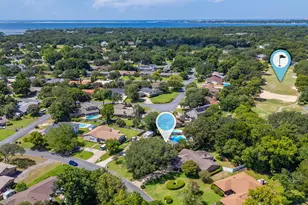 10 Lake Lorraine Cir, Shalimar, FL 32579 - Photo 49