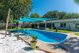 10 Lake Lorraine Cir, Shalimar, FL 32579 - Photo 9