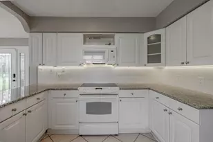 3625 E Ohenry Dr E, Panama City, FL 32408 - Photo 11