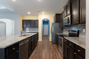 303 Merlin Ct, Crestview, FL 32539 - Photo 11