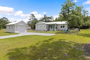 211 W Renoir Road W, Defuniak Springs, FL 32433 - Photo 1