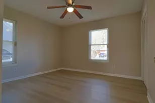 392 E Pine Street E, Mary Esther, FL 32569 - Photo 21