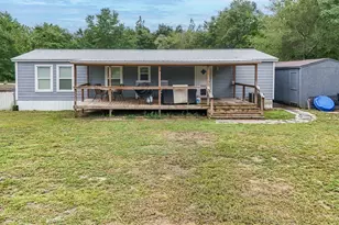 915 Oakridge Rd, Defuniak Springs, FL 32433 - Photo 3