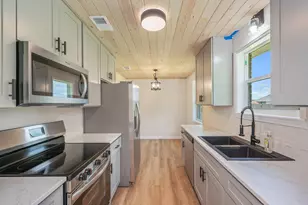 3375 McLain Dr, Crestview, FL 32539 - Photo 3