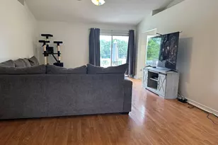 228 Trish Dr, Crestview, FL 32536 - Photo 3