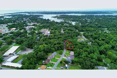 107 N Jamaica Street N, Pensacola, FL 32507 - Photo 1