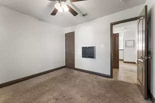 926 Lois St, Fort Walton Beach, FL 32547 - Photo 21