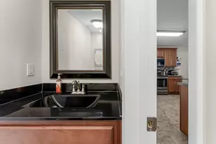 926 Lois St, Fort Walton Beach, FL 32547 - Photo 13