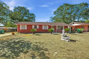 63 Oak Ln, Shalimar, FL 32579 - Photo 3