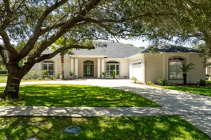 121 W Country Club Dr W, Destin, FL 32541 - Photo 3