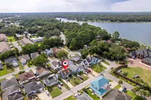 150 Beach Dr, Fort Walton Beach, FL 32547 - Photo 1