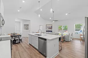 423 Arrowwood Blvd, Freeport, FL 32439 - Photo 11