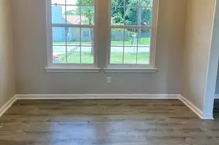 604 Moss Dr, Crestview, FL 32536 - Photo 5