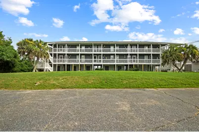 5539 Soundside Drive #N, Gulf Breeze, FL 32563 - Photo 3