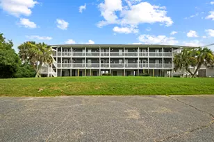 5539 Soundside Dr, Gulf Breeze, FL 32563 - Photo 3